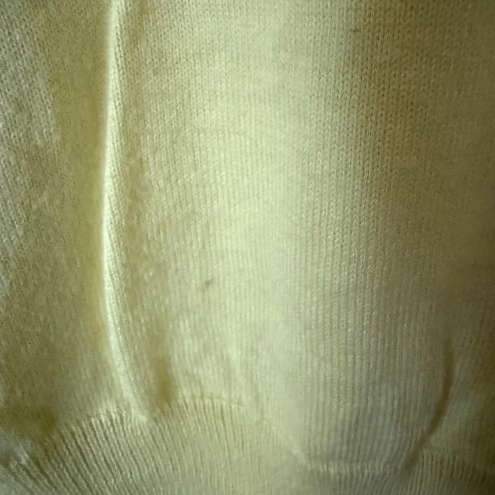 Ralph Lauren Light Yellow V-Neck Sweater - Picture 4 of 6